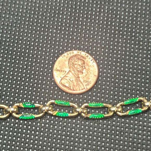 Gold and Emerald Green 7 1/2 inch Bracelet with gold over clasp - Picture 5 of 5